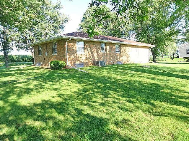 3725 North Eden Road Elmwood, IL 61529 - Photo 6 of 18 Gallery Image 6
