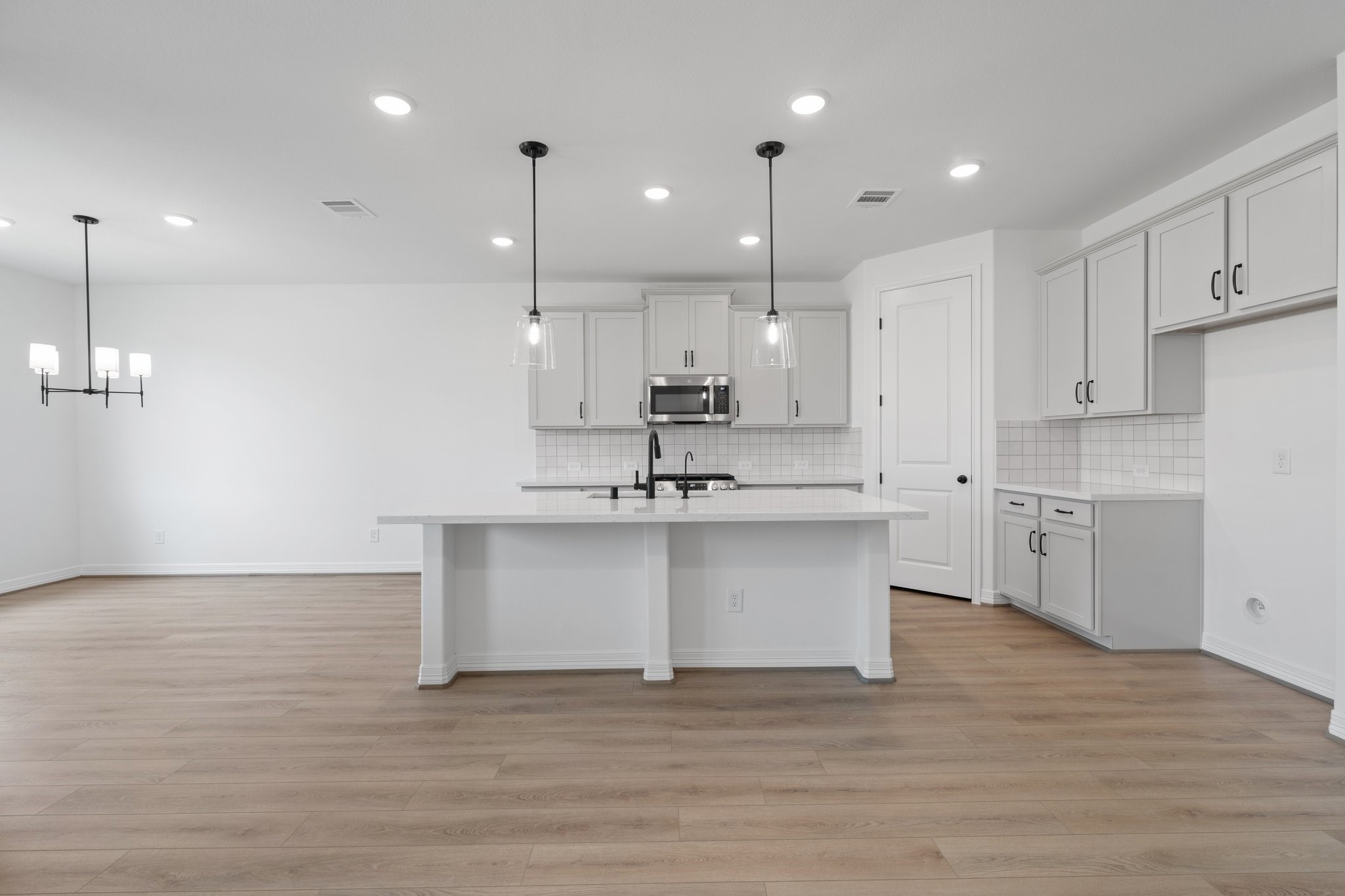 32103 Kalmia Hill Hockley, TX 77447 - Photo 2 of 15 Sample product photo. Actual exterior and interior selections may vary by homesite. Photo may be virtually staged