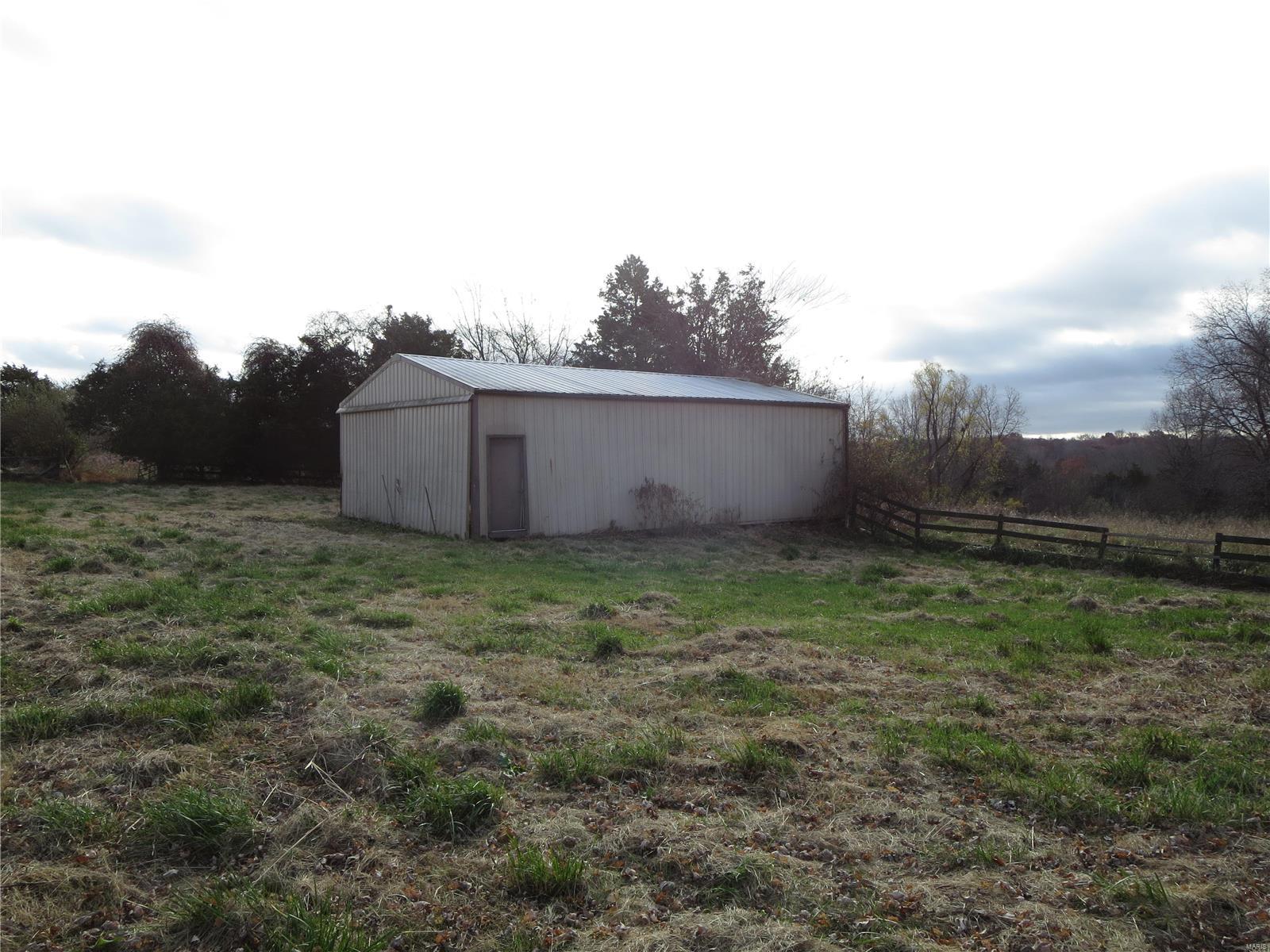 960 Sneed Road Carbondale, IL 62902 - Photo 33 of 56