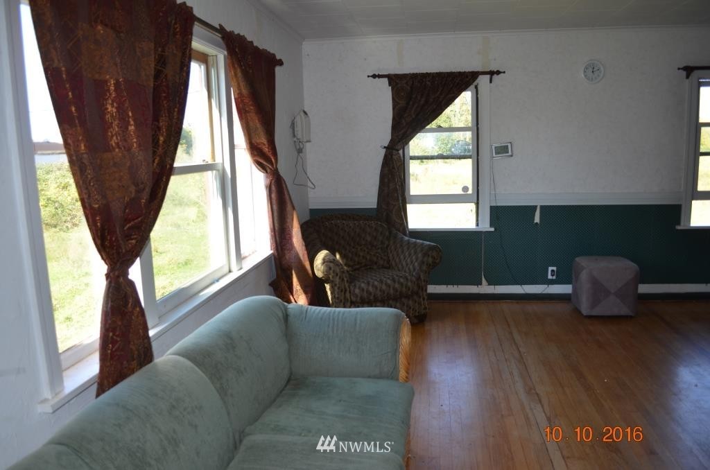 169 West Little Island Road Cathlamet, WA 98612 - Photo 8 of 18 Gallery Image 8