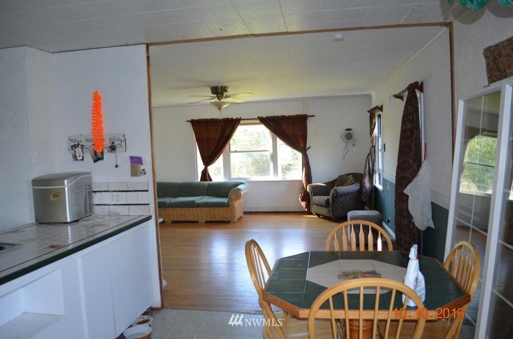 169 West Little Island Road Cathlamet, WA 98612 - Photo 10 of 18 Gallery Image 10