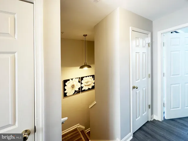 a view of utility room