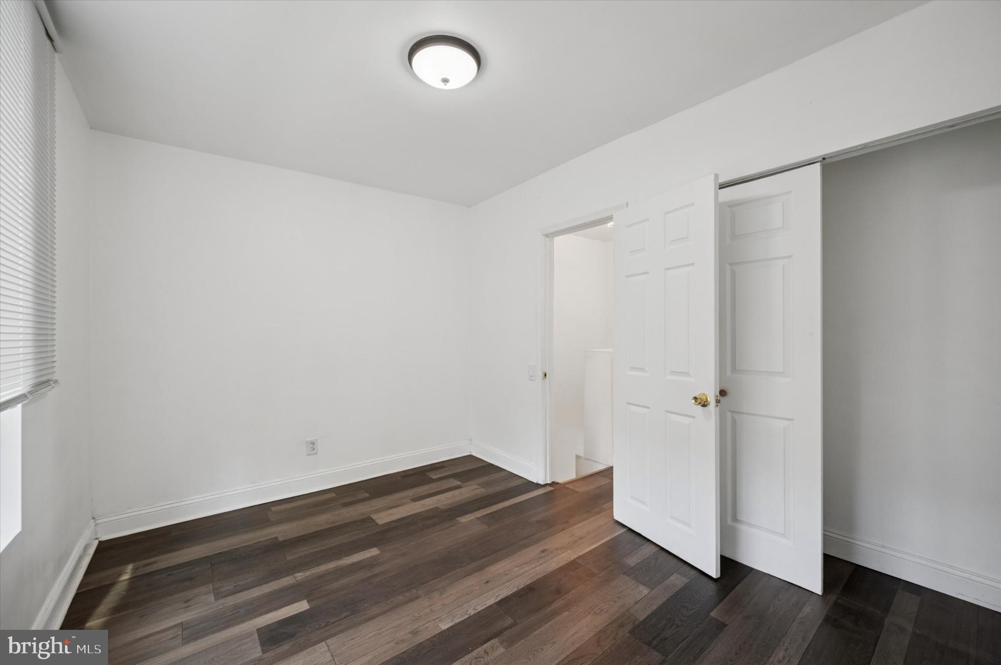 650 East Wensley Street Philadelphia, PA 19134 - Photo 20 of 24 a view of small space with wooden floor