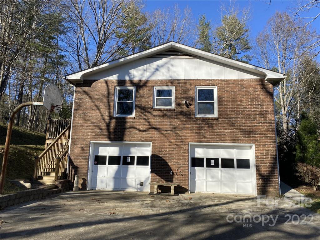 195 Rhymer Road Alexander, NC 28701 - Photo 5 of 26 Gallery Image 5