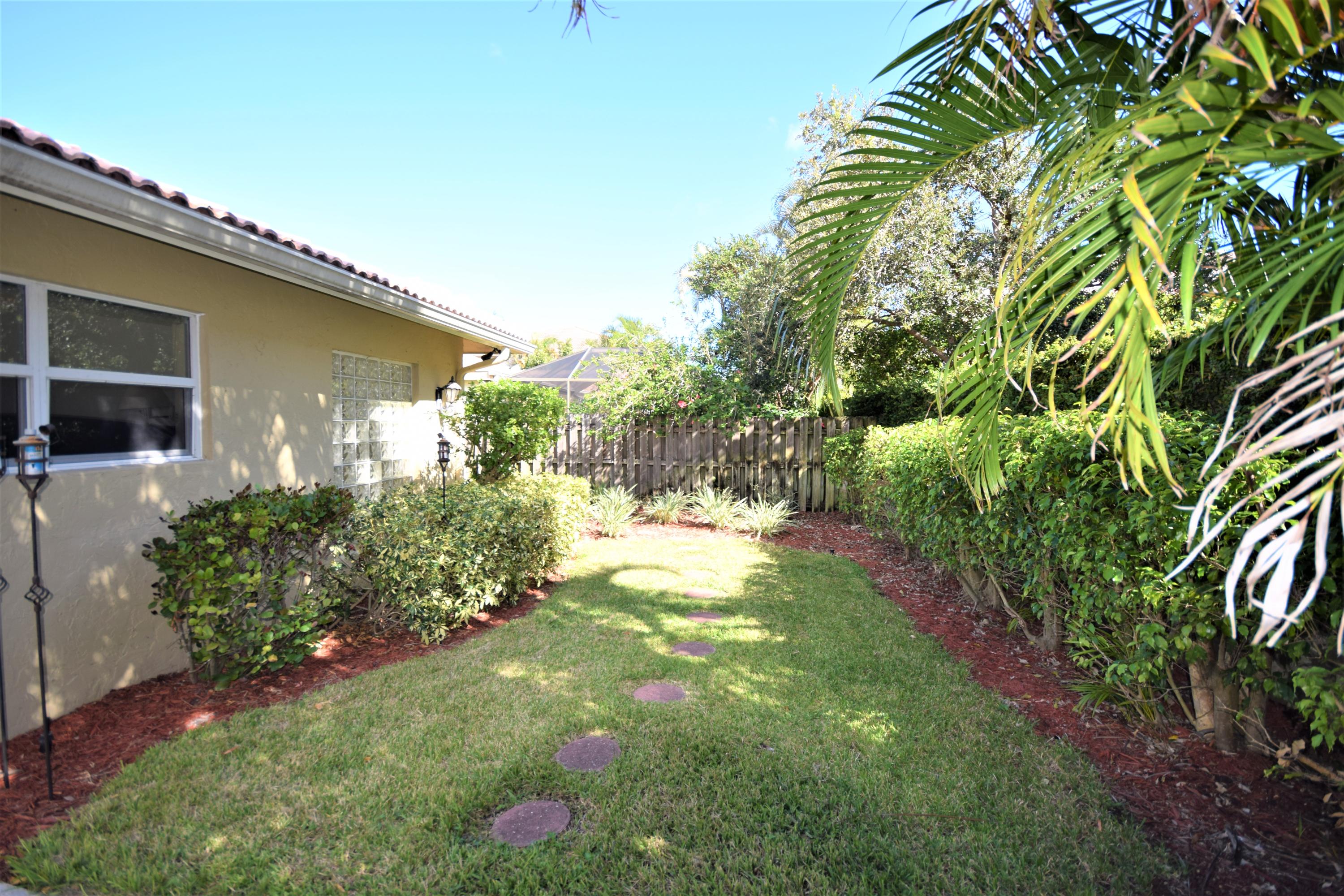 468 Southwest 15th Drive Boca Raton, FL 33432 - Photo 26 of 31 DSC_7322