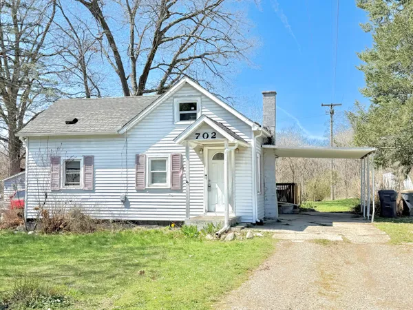 $167,500 | 702 South Davis Street, Vicksburg, MI 49097