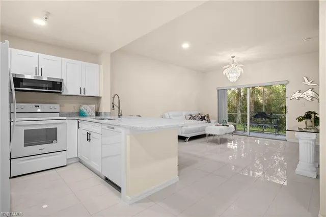 $299,000 | 4520 Botanical Pl Circle, Unit 103, Naples, FL 34112