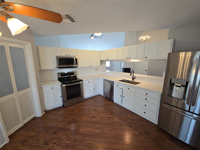 $1,895 | 19415 Southaven Drive, Houston, TX 77084