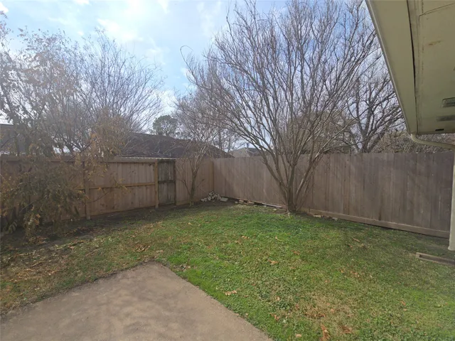 $1,895 | 19415 Southaven Drive, Houston, TX 77084