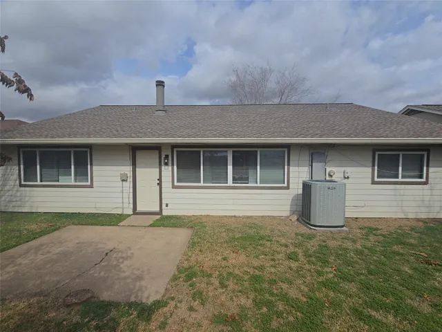 $1,895 | 19415 Southaven Drive, Houston, TX 77084