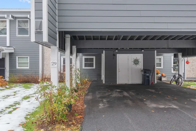 $299,000 | 8 Timber Lane, Unit 29, South Burlington, VT 05403