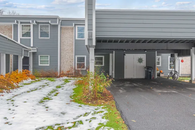 $299,000 | 8 Timber Lane, Unit 29, South Burlington, VT 05403