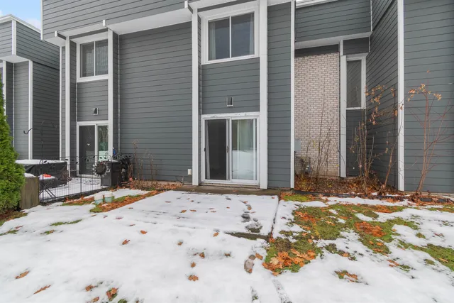 $299,000 | 8 Timber Lane, Unit 29, South Burlington, VT 05403