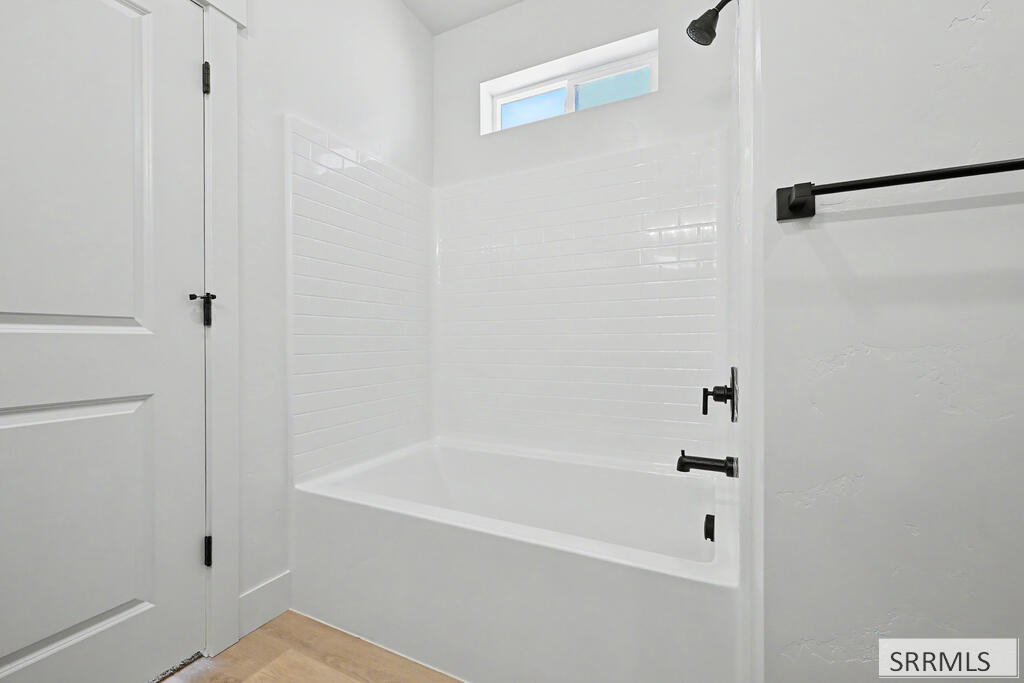 3174 Blue Muse Road Ammon, ID 83406 - Photo 9 of 17 Primary Ensuite