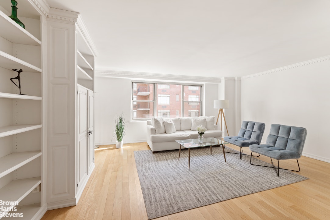 55 East 87th Street, Unit 12F Manhattan, NY 10128 - Photo 2 of 9