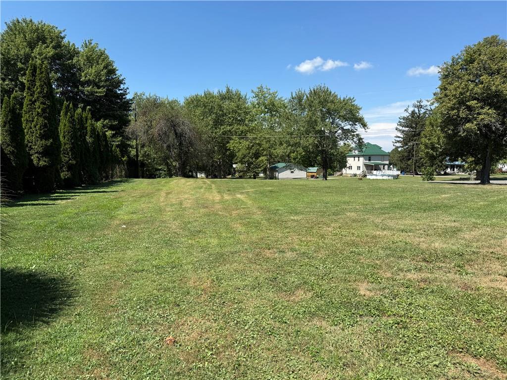 724 Shenango Road New Castle, PA 16101 - Photo 6 of 18 Gallery Image 6