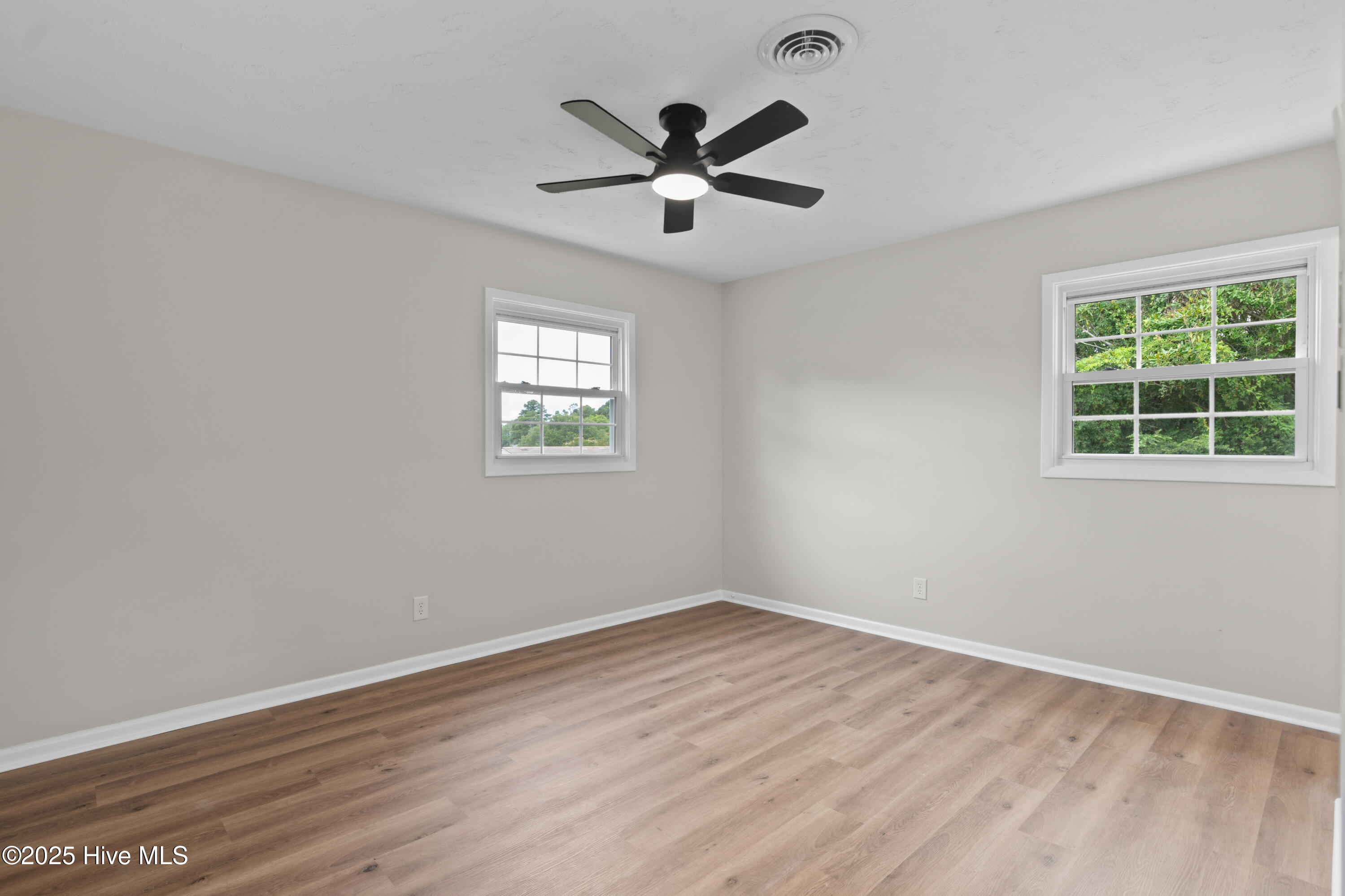 407 Thomas Drive Jacksonville, NC 28546 - Photo 21 of 45 20