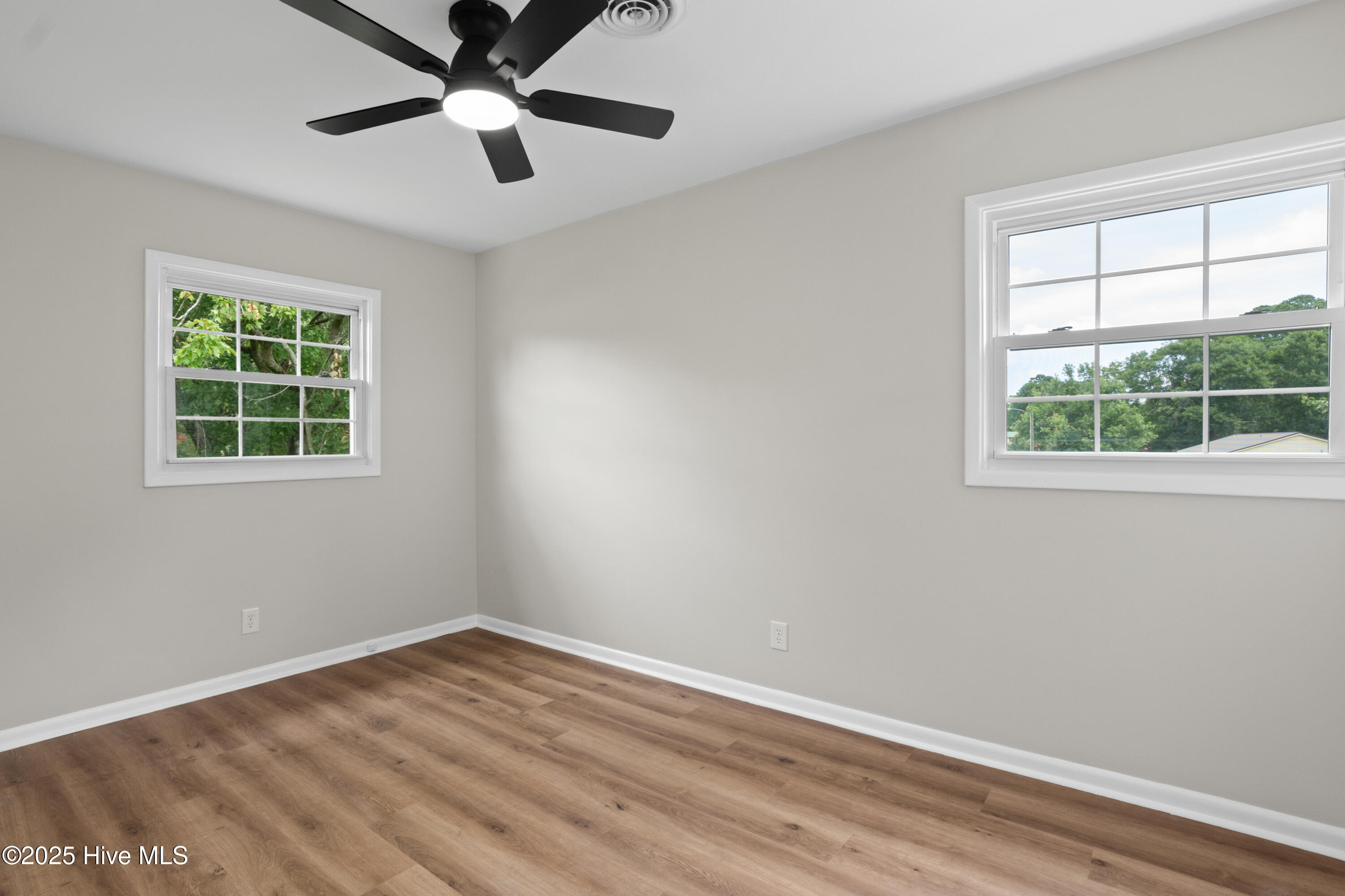 407 Thomas Drive Jacksonville, NC 28546 - Photo 32 of 45 29