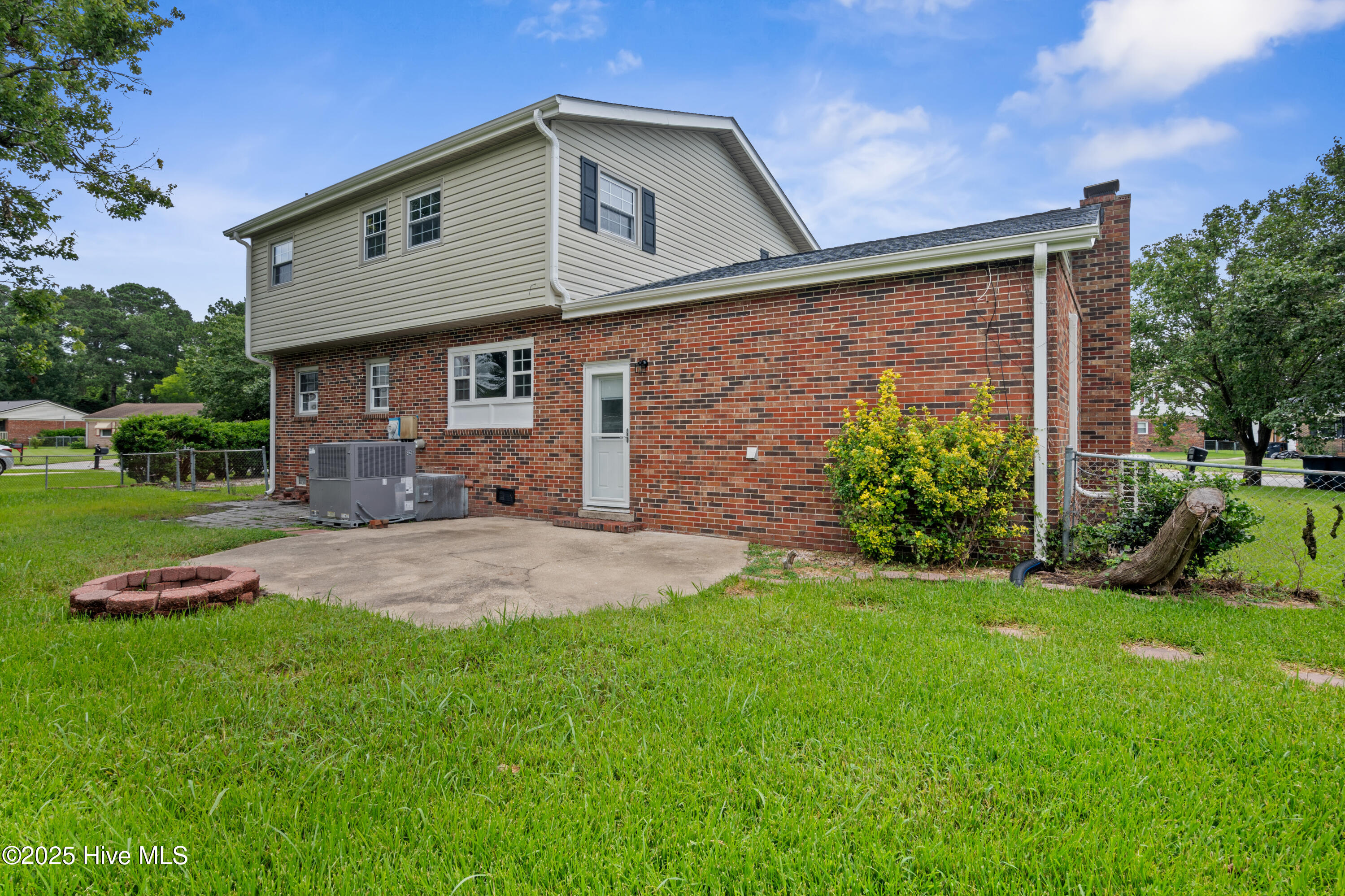 407 Thomas Drive Jacksonville, NC 28546 - Photo 34 of 45 31