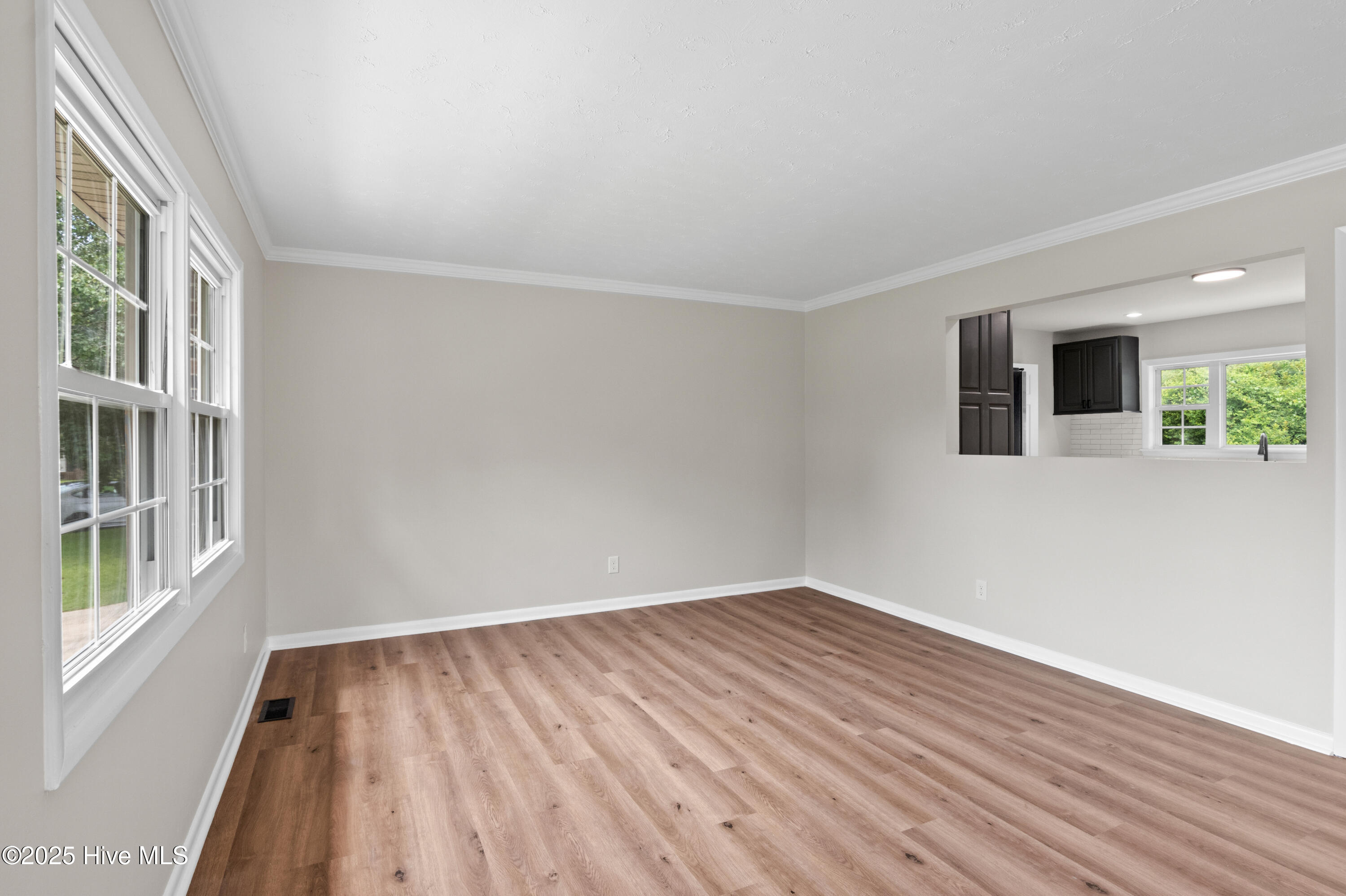 407 Thomas Drive Jacksonville, NC 28546 - Photo 4 of 45 03