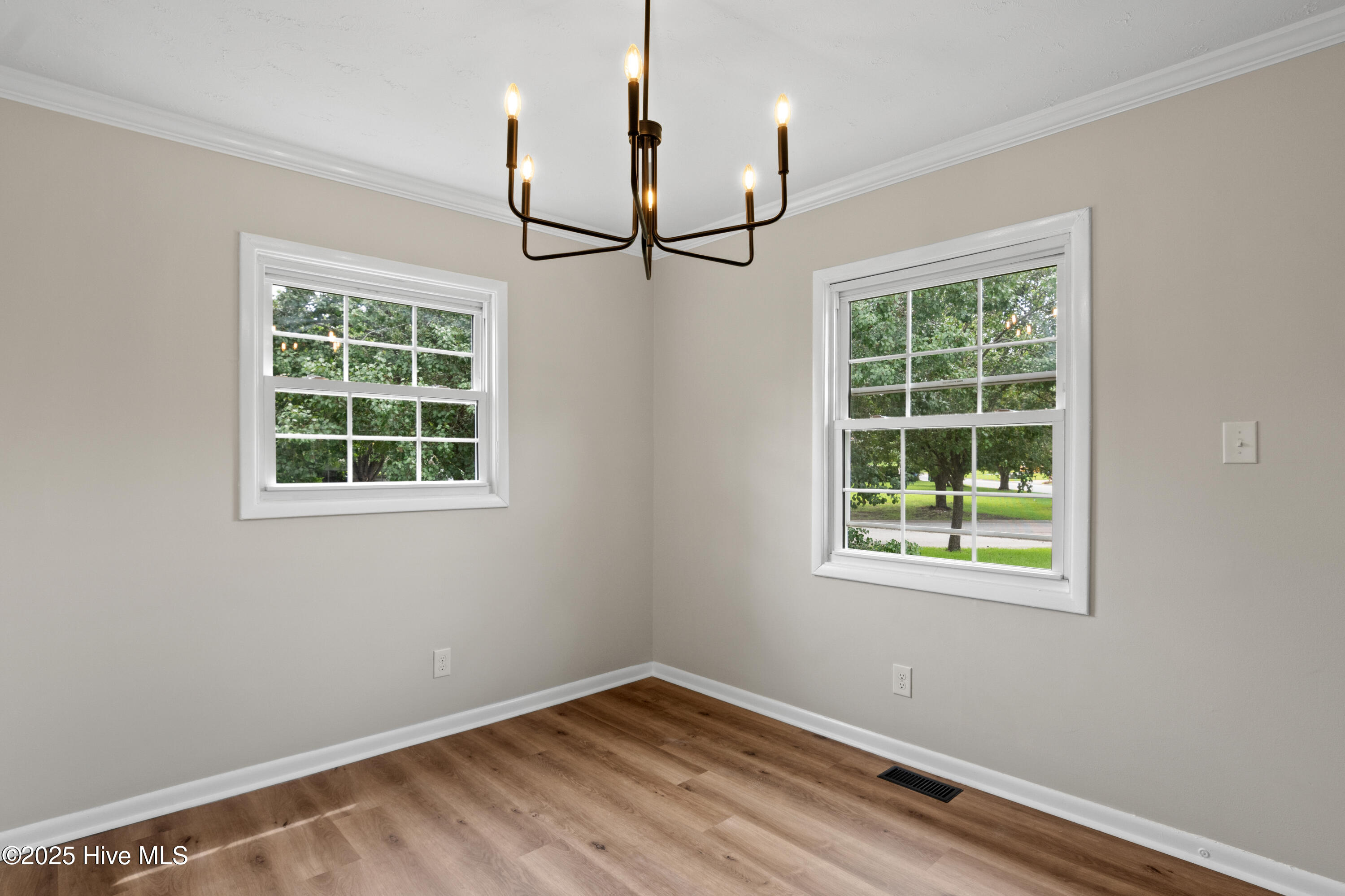 407 Thomas Drive Jacksonville, NC 28546 - Photo 7 of 45 06