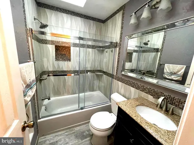 $3,500 | 4011 Southend Road, Rockville, MD 20853