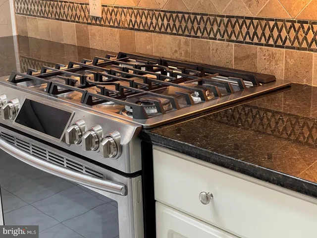 $3,500 | 4011 Southend Road, Rockville, MD 20853