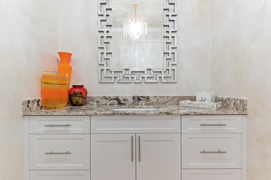 4348 Kasso Circle Boca Raton, FL 33487 - Photo 21 of 31 Guest Bathroom