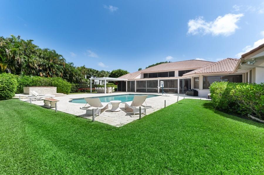 4348 Kasso Circle Boca Raton, FL 33487 - Photo 26 of 31 Backyard