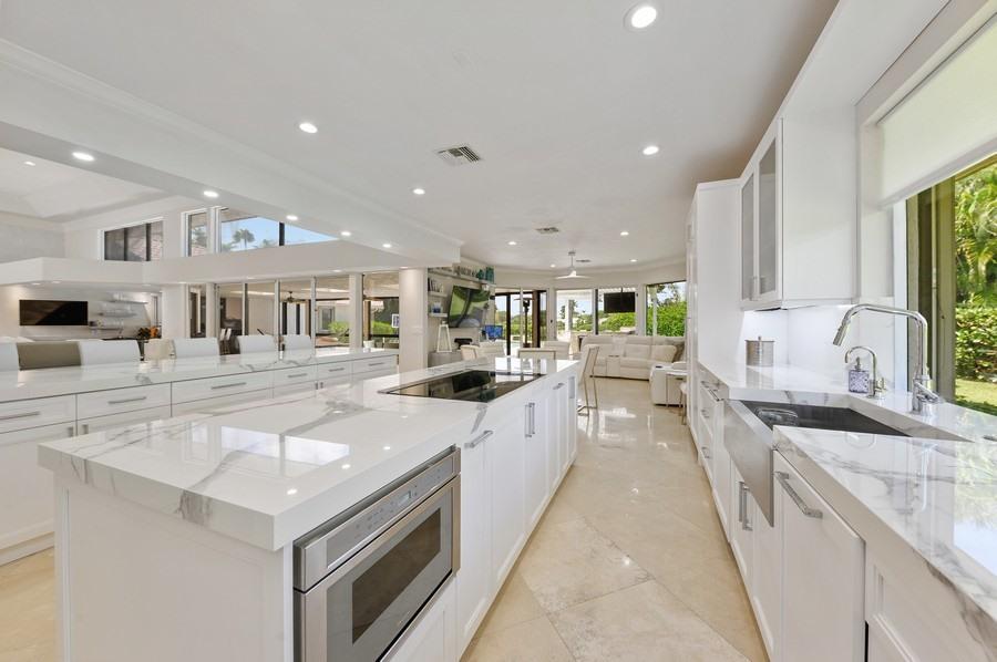 4348 Kasso Circle Boca Raton, FL 33487 - Photo 9 of 31 Kitchen & Living Areas