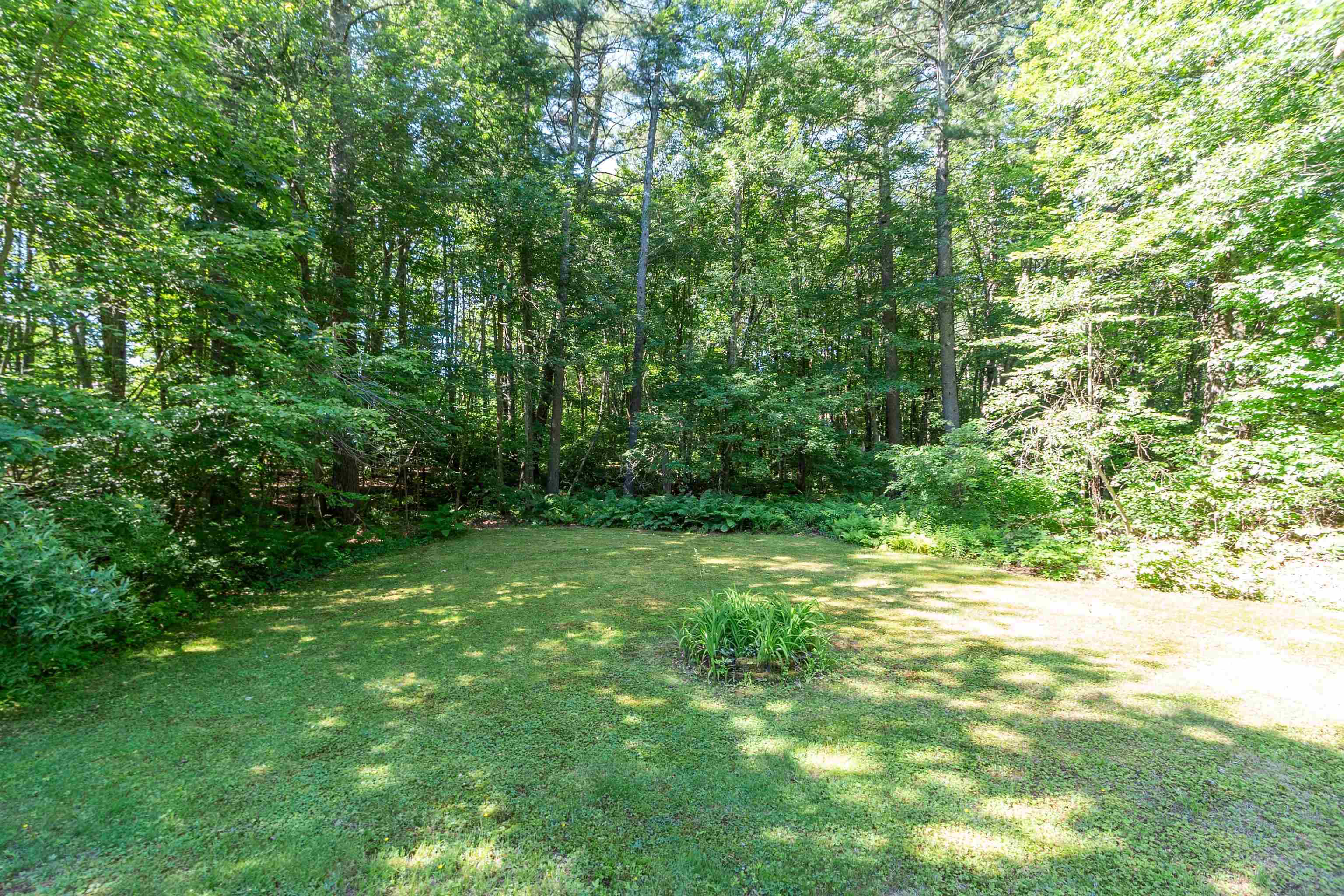 7 Al Street Derry, NH 03038 - Photo 10 of 35