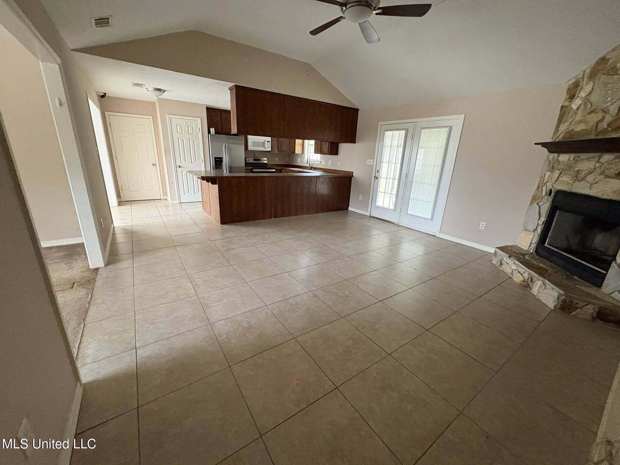 501 Pratt Road Wiggins, MS 39577 - Photo 21 of 25 living room