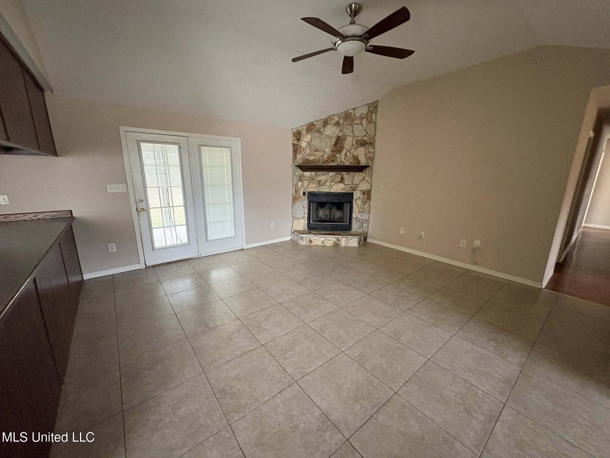 501 Pratt Road Wiggins, MS 39577 - Photo 3 of 25 living room