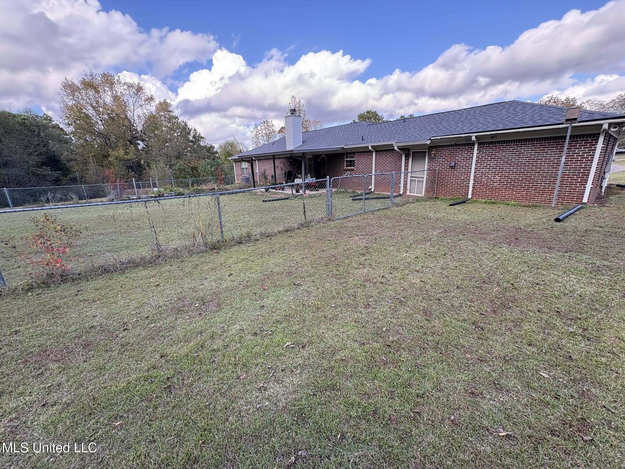 501 Pratt Road Wiggins, MS 39577 - Photo 6 of 25 backyard