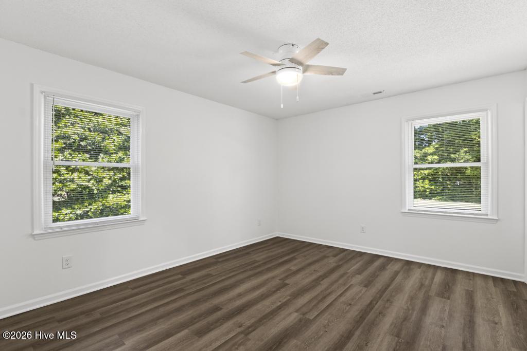 700 Shadowridge Road Jacksonville, NC 28546 - Photo 22 of 33 425A5008