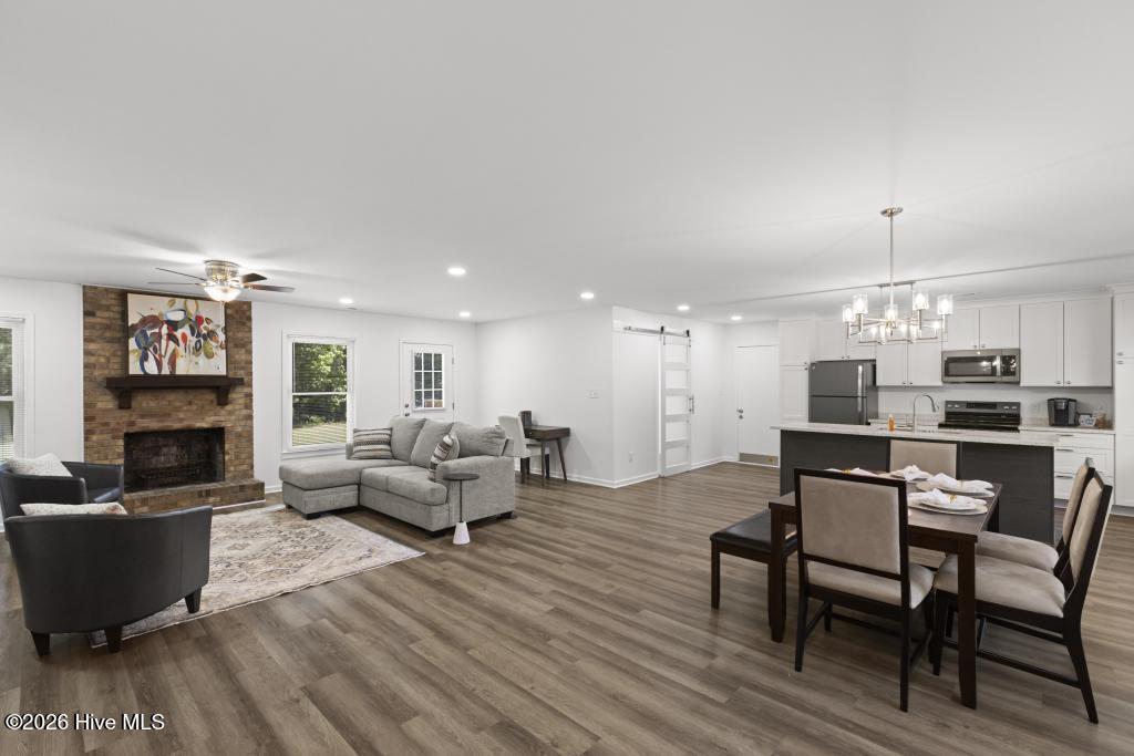 700 Shadowridge Road Jacksonville, NC 28546 - Photo 4 of 33 425A4951