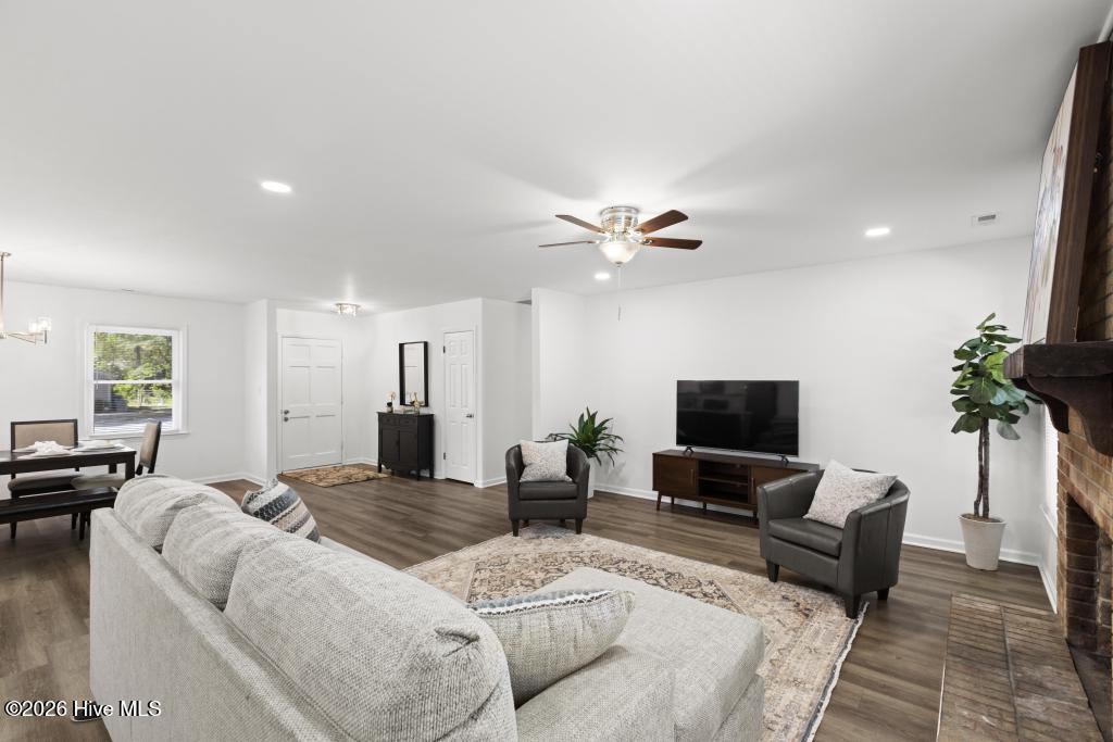 700 Shadowridge Road Jacksonville, NC 28546 - Photo 7 of 33 425A4945