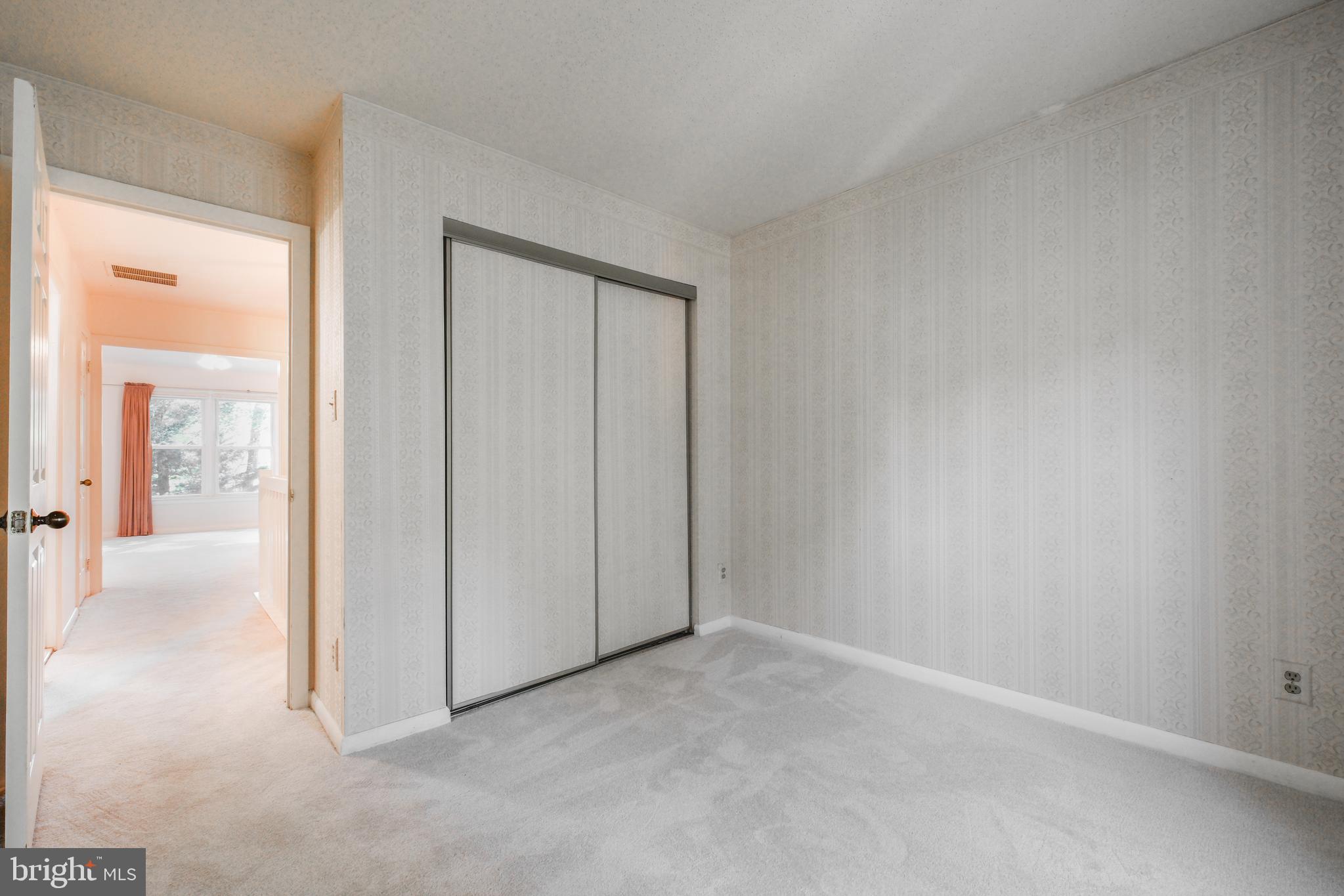 1655 Oak Spring Way Reston, VA 20190 - Photo 28 of 52 2nd bedroom