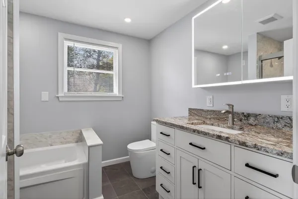 $685,000 | 28 Coggeshall Lane, Wells, ME 04090