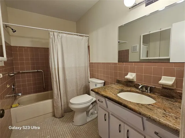 $1,700 | 2263 Americus Boulevard East, Unit 25, Clearwater, FL 33763