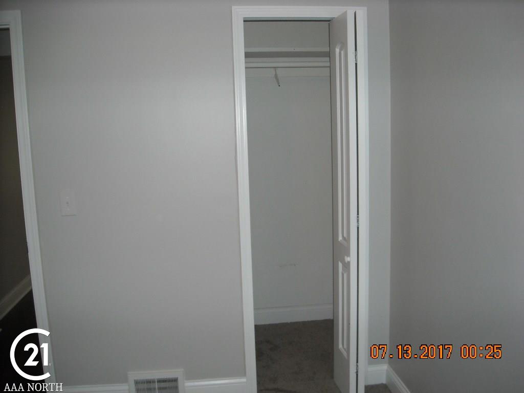 27615 Campbell Road Warren, MI 48093 - Photo 18 of 50