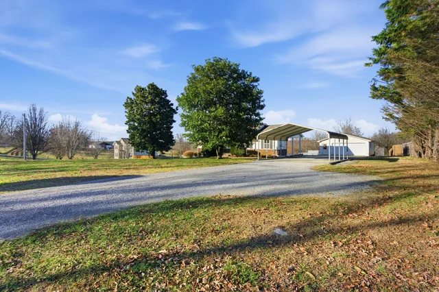 $329,900 | 5952 Highway 76 East, Springfield, TN 37172