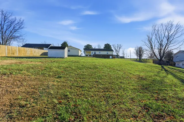 $329,900 | 5952 Highway 76 East, Springfield, TN 37172