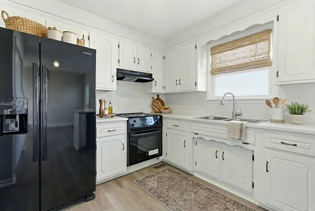 $329,900 | 5952 Highway 76 East, Springfield, TN 37172