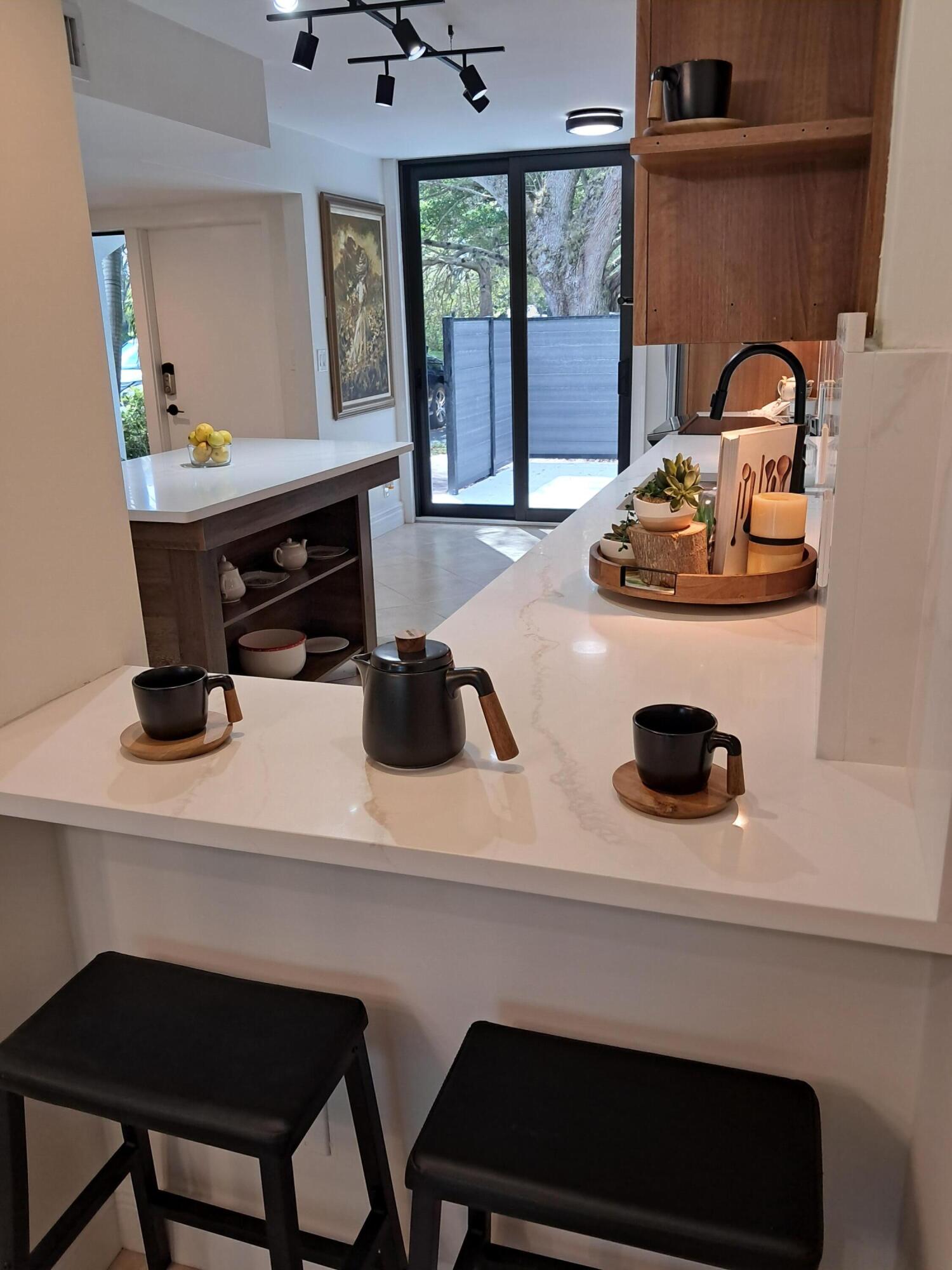 3802 Bridgewood Drive Boca Raton, FL 33434 - Photo 5 of 44 3802 Bridgewood Dr kitchen3