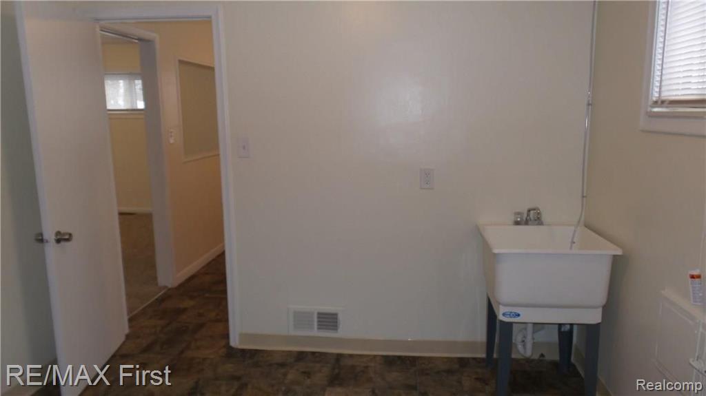 11166 Unity Drive Warren, MI 48089 - Photo 26 of 27