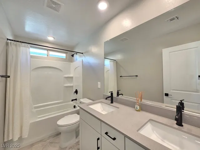 $2,595 | 4160 Elegant Chateau Street, Las Vegas, NV 89135