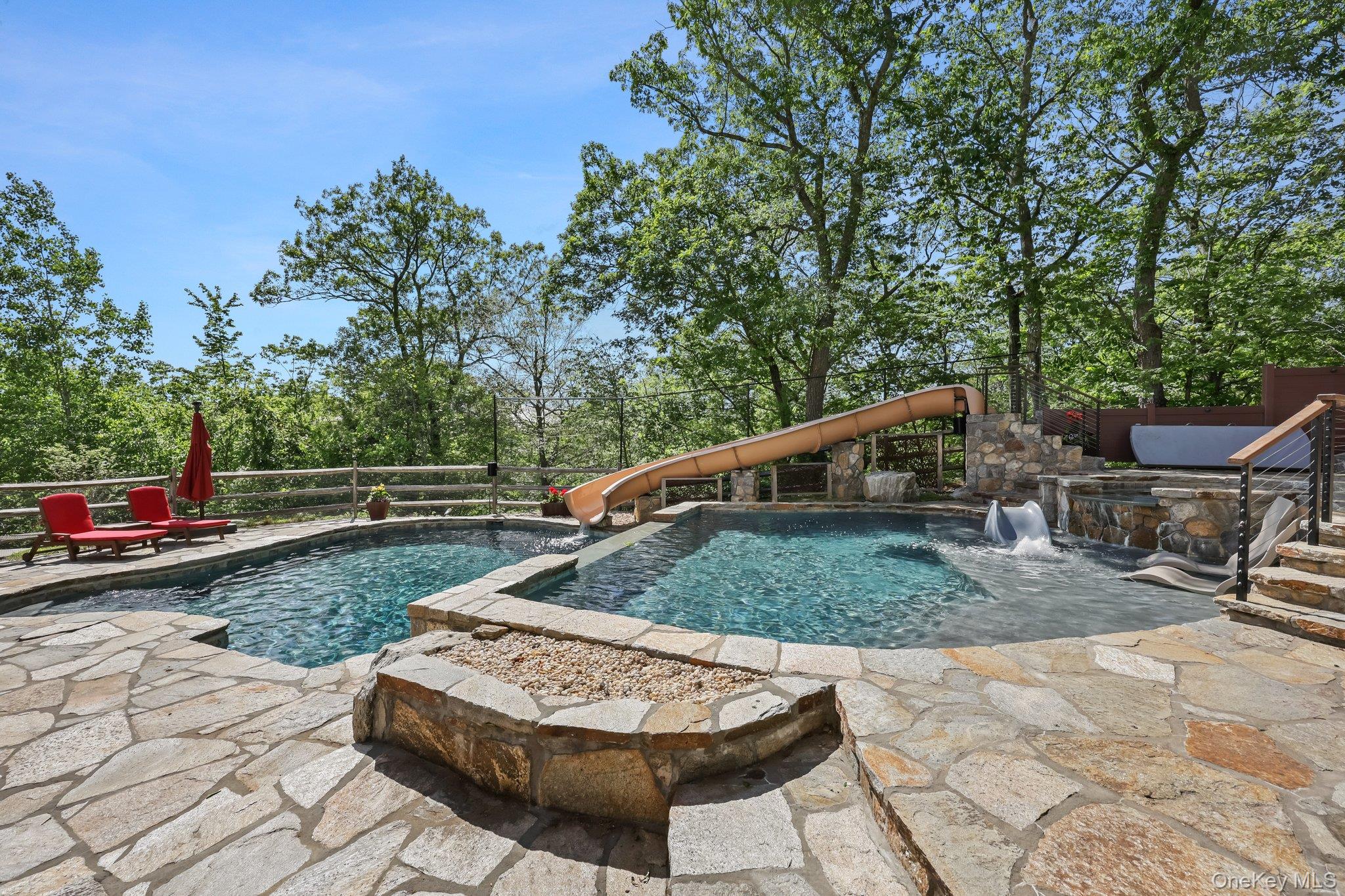 24 Jackson Road Mahopac, NY 10541 - Photo 7 of 46