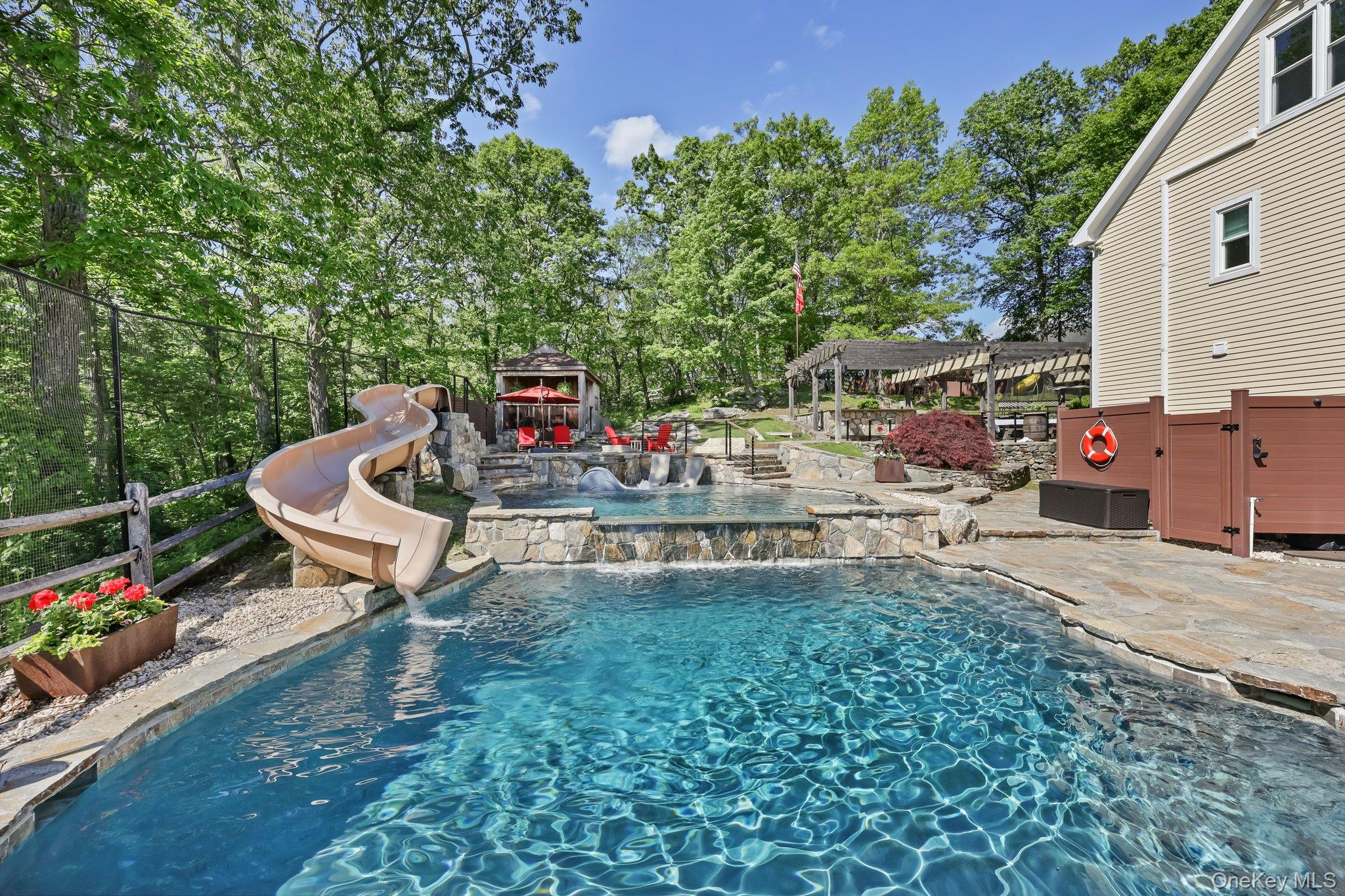 24 Jackson Road Mahopac, NY 10541 - Photo 8 of 46