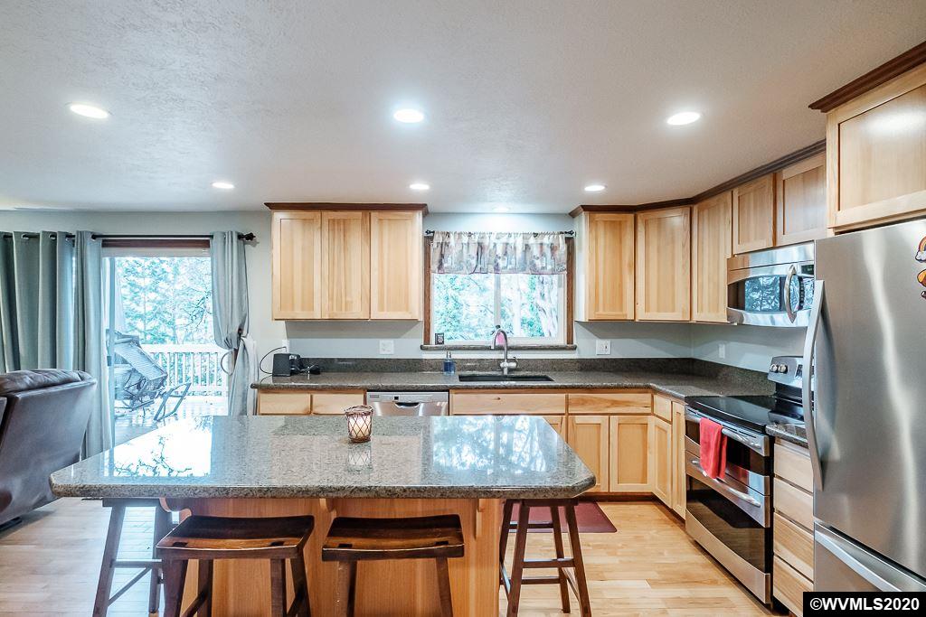 12752 Centerwood Road Southeast Jefferson, OR 97352 - Photo 11 of 42 Gallery Image 11
